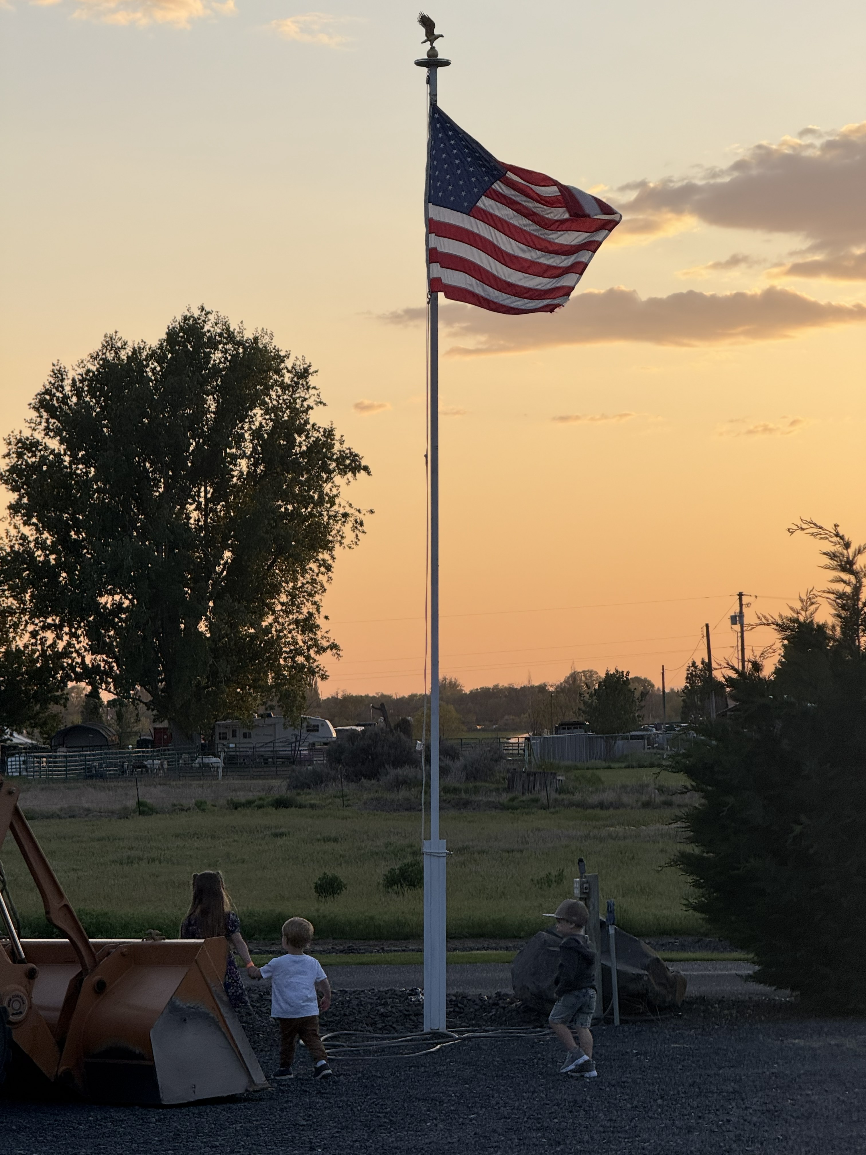Jason Newton and family having 4th of July fun in Moses Lake, Washington