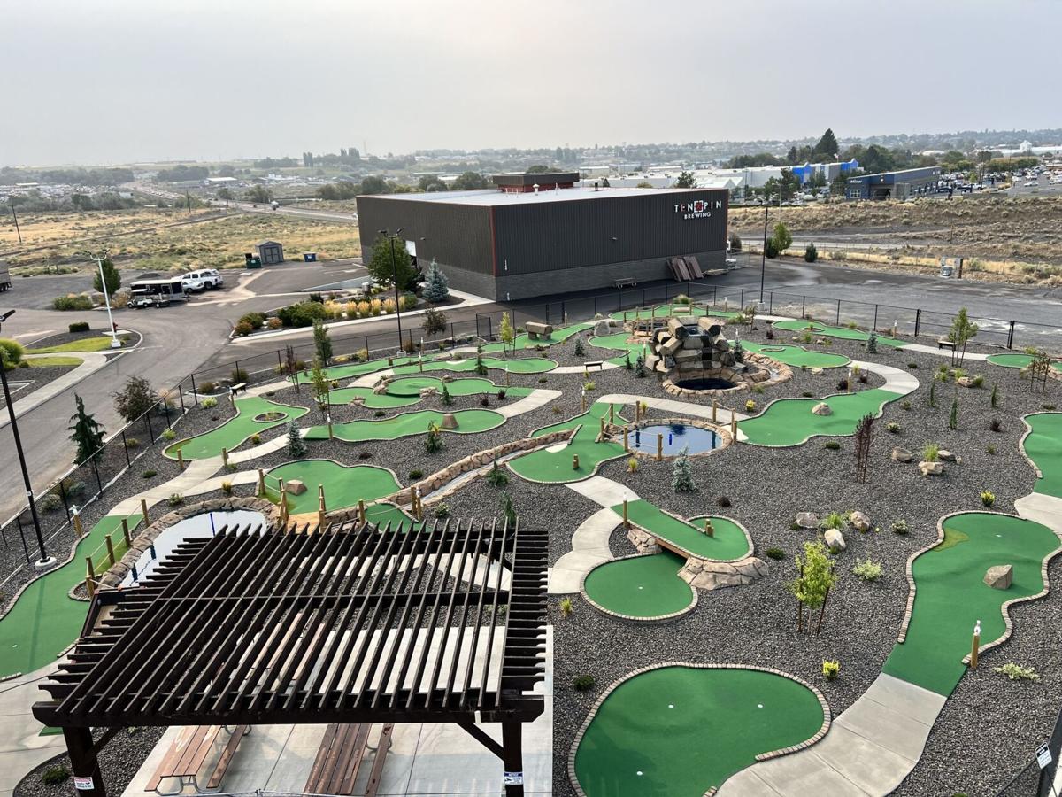 Lake Bowl mini golf Moses Lake Washington